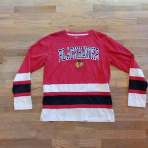 CHICAGO BLACKHAWKS Shirt Men's Long Sleeve Embroidered Red Black Medium